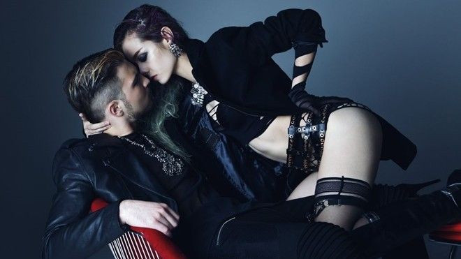 MLee khoe đường cong nóng bỏng bên bạn nhảy Tây Ảnh 2