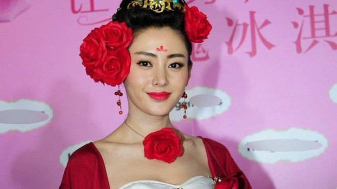 Sao nữ 'Thái tử phi thăng chức ký' bị chỉ trích vì nhái Võ Mỵ Nương Ảnh 2