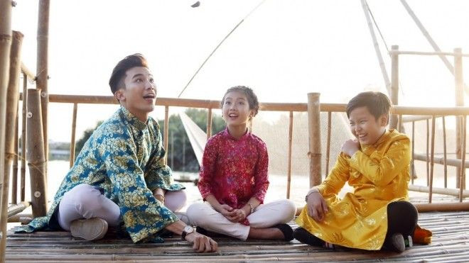 Chí Thiện cùng trò cưng quay về tuổi thơ trong bộ ảnh đón xuân Ảnh 2