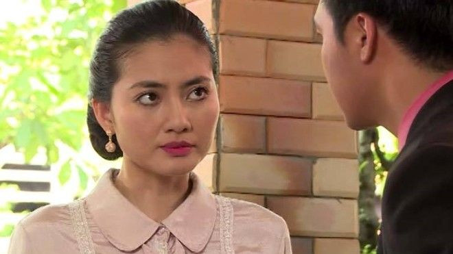 Hai người vợ: Dạ Thảo ngủ với trai vẫn được chồng yêu, Trinh Trinh oan ức khóc thầm Ảnh 2