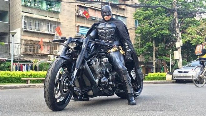 Sài Gòn náo loạn trước sự xuất hiện của Batman ngày cận Tết Ảnh 2