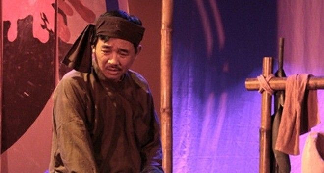 Quốc Khánh đầy tâm trạng trong vở kịch "Hồn Trương Ba, Da Hàng Thịt"
