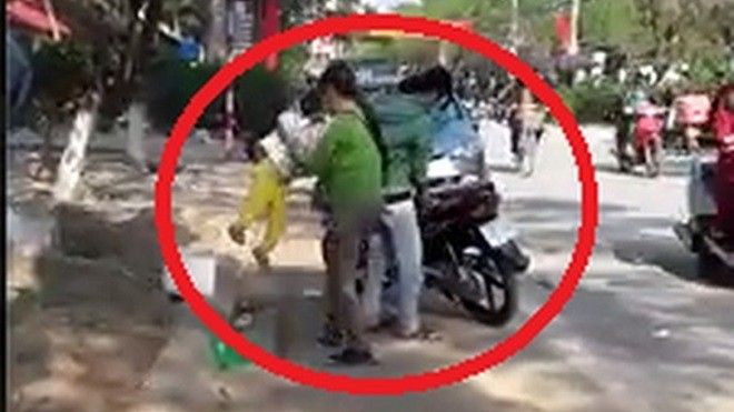 Thái Nguyên: Bé trai bị mẹ đánh, bà vứt vào sọt rác vì… làm rơi ví Ảnh 2