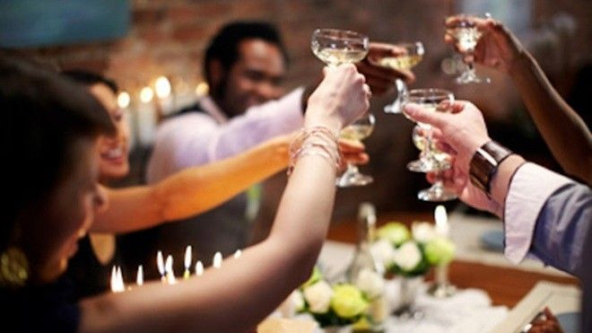 Nụ cười và nước mắt của kiều nữ nhậu thuê Ảnh 2