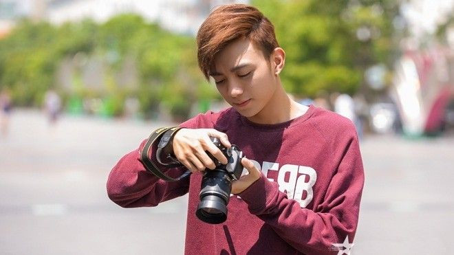 The Remix 2016: Soobin Hoàng Sơn hóa 'tay săn ảnh cặp đôi' trên phố đi bộ Ảnh 2