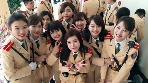 Nhìn ngắm những bóng hồng xinh đẹp của lực lượng CSGT Việt Nam Ảnh 2