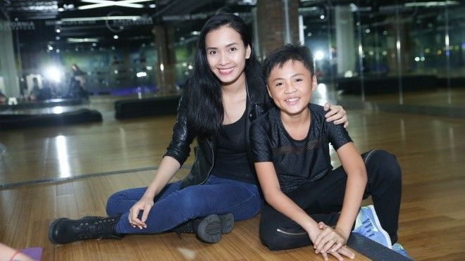 Ái Phương thành cô giáo hướng dẫn học trò nhí hát hit triệu view Ảnh 2