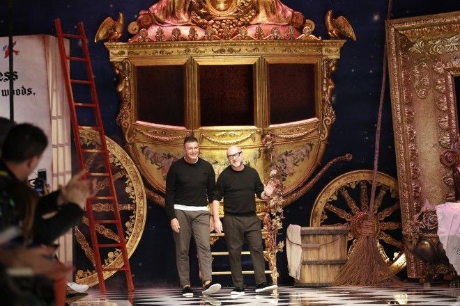 Dolce & Gabbana và mẩu chuyện cổ tích bước ra ngoài đời thực Ảnh 2
