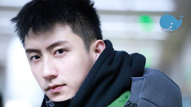 Hoàng Cảnh Du - Ngưỡng thăng hạng ngôi sao đại lục đang gần trong gang tấc! Ảnh 2