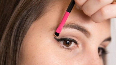 Bất ngờ trước 5 công dụng hay ho của kem che khuyết điểm Ảnh 2