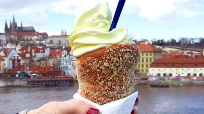 Nam thanh nữ tú đua nhau bay đến Prague chỉ để ăn món này Ảnh 2