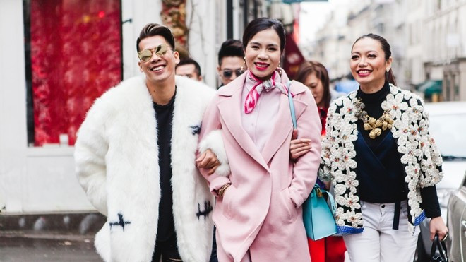 Fashionista Việt xúng xính hàng hiệu đi dự Paris Fashion Week Ảnh 2
