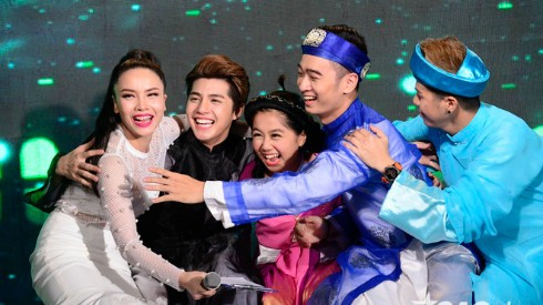 Team Noo Phước Thịnh nhảy cẫng lên ăn mừng khi lặp lại kì tích '4 điểm 10' Ảnh 2