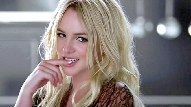 Ngoài hoa và soái ca, thế giới còn dành tặng những bài hát này tới các quý cô! Ảnh 2