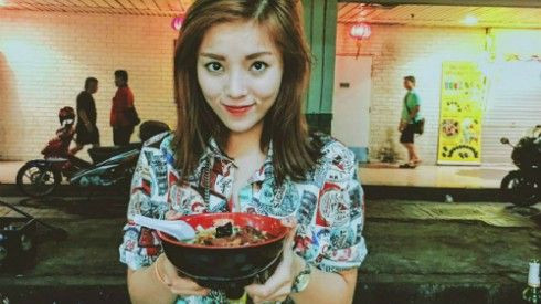 Hoa hậu Kỳ Duyên phải lòng 6 món ăn đường phố nước bạn Ảnh 2