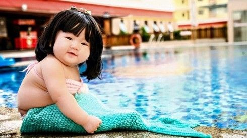 'Tiểu mỹ nhân ngư mũm mĩm' Việt Nam khuấy động báo Tây vì quá dễ thương Ảnh 2
