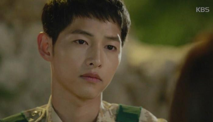 Tỏ Tình Hụt, Song Joong Ki Về Nước 'Hẹn Hò' Chiến Hữu Jin Goo