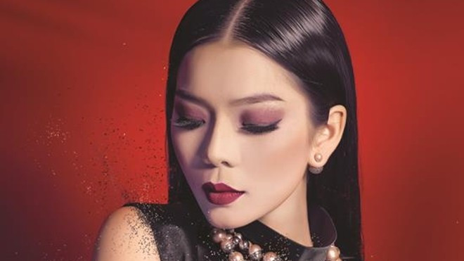 Lệ Quyên lạnh lùng, khoe trọn vẻ đẹp 'trông mòn con mắt' Ảnh 2