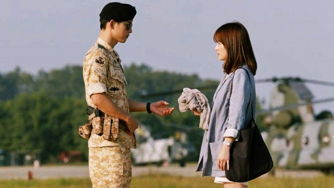 ‘Hậu duệ mặt trời’ có thể sở hữu bao nhiêu cái kết? Ảnh 2