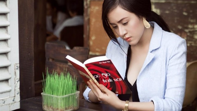 Bà Tưng bất ngờ tung tự truyện, tâm sự mối tình sai lầm với Mạc Hồng Quân? Ảnh 2