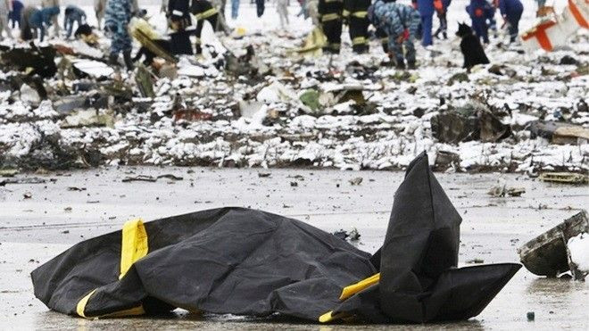 Chùm ảnh xé lòng về thảm kịch máy bay Dubai rơi tại Nga Ảnh 2