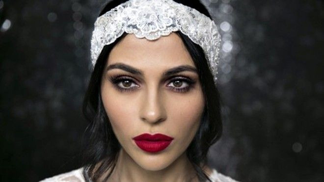 4 cách trang điểm đẹp tham dự lễ hội âm nhạc Ảnh 2