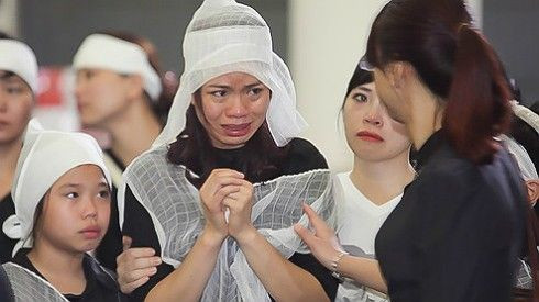 Vợ con Trần Lập khóc hết nước mắt trong lễ tang Ảnh 2