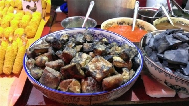 7 món vừa ăn vừa bịt mũi 'nổi như cồn' của châu Á Ảnh 2