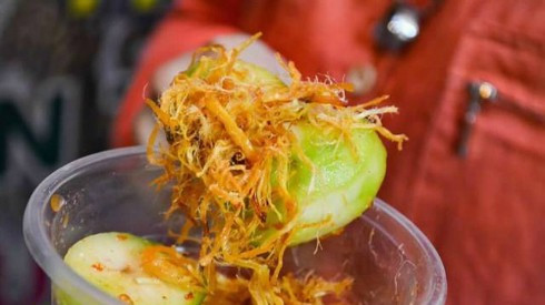 Xoài lắc chưa nguội, cóc lắc chà bông tiếp tục lên ngôi Ảnh 2