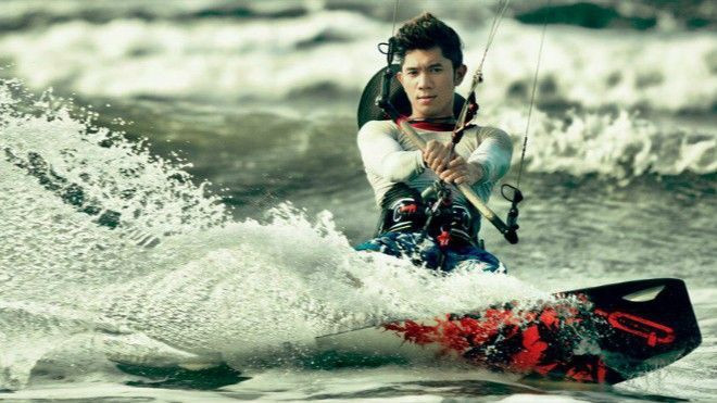 Lương Bằng Quang gây 'choáng' với bộ sưu tập trò chơi cảm giác mạnh Ảnh 2