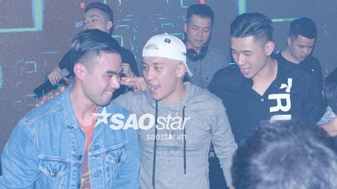 Ảnh và clip độc quyền: Seungri (Big Bang) đang đi bar tại Hà Nội! Ảnh 2