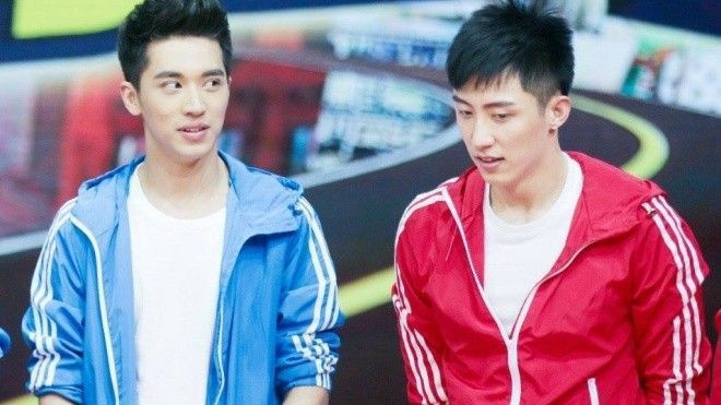 Thực hư việc Hoàng Cảnh Du, Hứa Ngụy Châu sẽ bị cấm lên sóng truyền hình? Ảnh 2