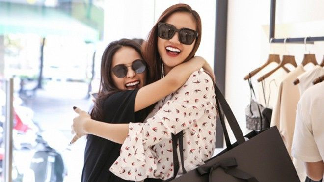 Sau buổi ăn tối cùng nhau, 'tình mới' Cường Đô La lại thân thiết bên Maya Ảnh 2