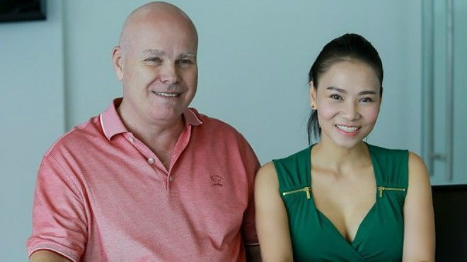 Thu Minh rạng rỡ xuất hiện cùng chồng tại buổi gặp gỡ truyền thông, nói về vụ kiện tụng Ảnh 2