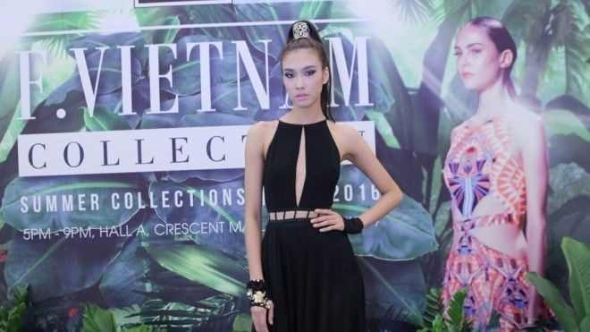 Quán quân Nguyễn Oanh liên tục được chọn làm vedette ấn tượng Ảnh 2