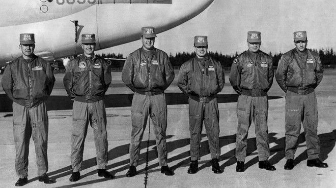 Áo bomber bắt nguồn từ đâu? Ảnh 2