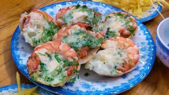 Tranh cãi quanh lời tố 'chặt chém' 12 cái bánh căn giá 250.000 đồng ở Nha Trang Ảnh 2