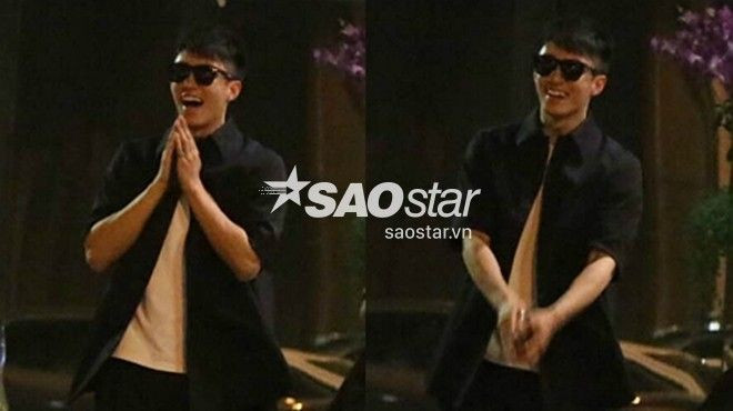 HOT: Hoàng Cảnh Du cười tươi, chắp tay chào hàng nghìn người hâm mộ tại sân bay Thái Lan Ảnh 2