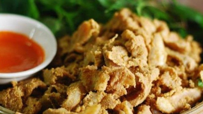 Về đất Tổ ăn thịt chua, cọ ỏm, rau sắn, bánh tai Ảnh 2