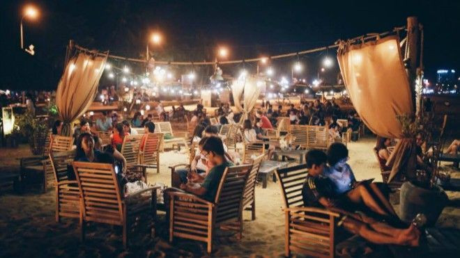 Có gì ở Surf Bar khiến giới trẻ check in rần rần khi đến Quy Nhơn? Ảnh 2