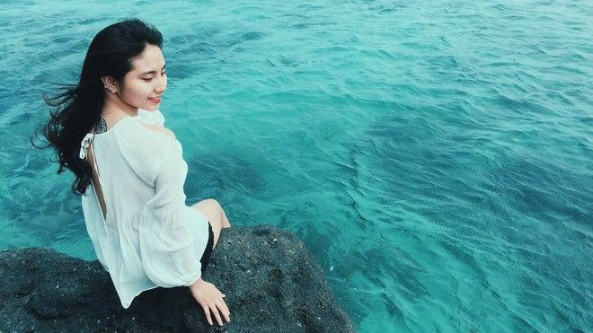 'Hot girl' Hà thành khoe ảnh đẹp hút hồn của mình giữa biển trời Lý Sơn Ảnh 2