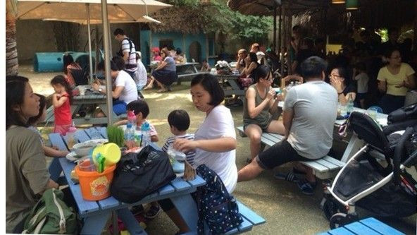 Trẻ con mà! Ảnh 2