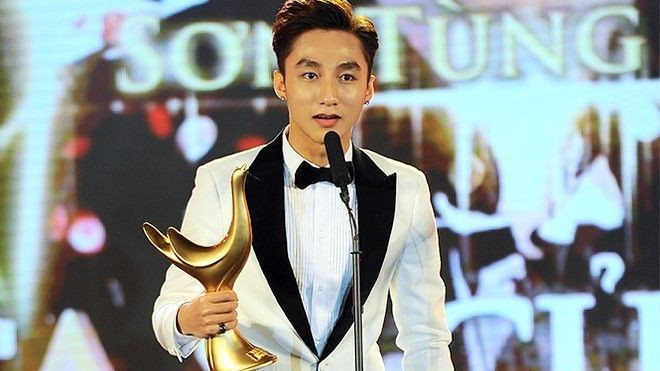'Qua mặt' các sao lớn, Sơn Tùng M-TP đoạt giải 'Ca sĩ của năm' Ảnh 2