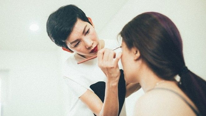Xuân Lan lần đầu trổ tài make-over cho các bạn sinh viên trong 3 phút Ảnh 2