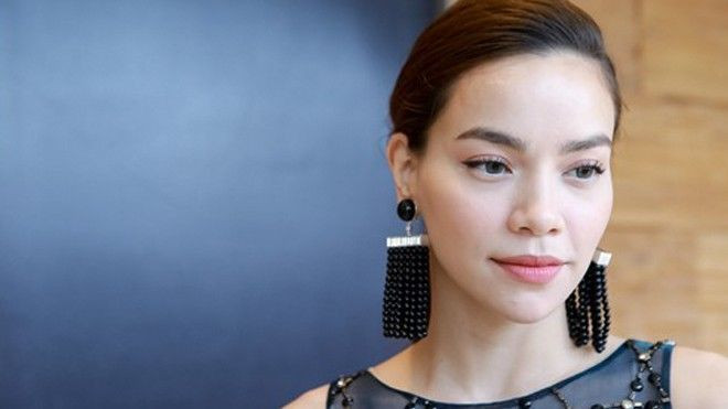 Hà Hồ quyến rũ khi make up tông hồng nude Ảnh 2