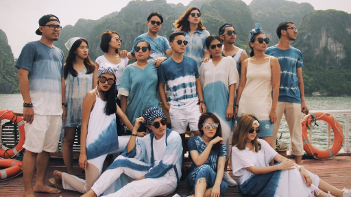 Đi du lịch theo nhóm là phải chụp ảnh 'chất' như thế này này! Ảnh 2