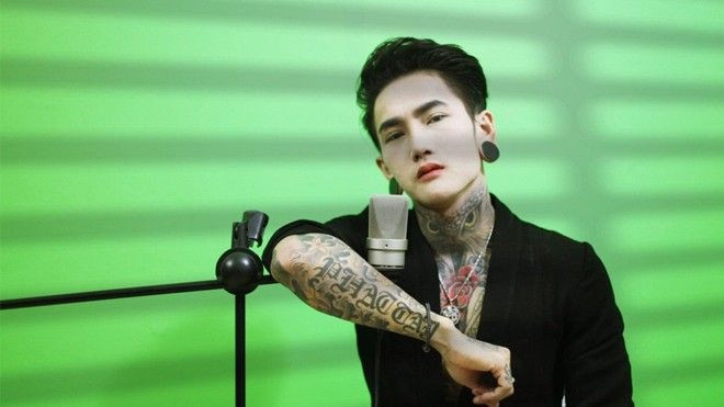 Nghe chia sẻ bí quyết dưỡng da cho cơ thể nhiều tattoo của tín đồ mê xăm hình Ảnh 2