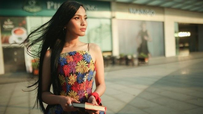 'Mỹ nhân ăn chay hấp dẫn nhất châu Á' dịu dàng xuống phố Ảnh 2