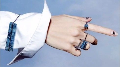 5 mẫu nail vui mắt cho ngày hè rực rỡ Ảnh 2