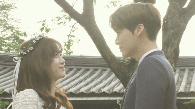 Lộ ảnh tiệc cưới 'không thể giản dị hơn' của Ahn Jae Hyun và Goo Hye Sun Ảnh 2